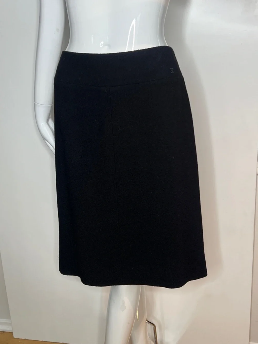 Chanel Sz 42 US 8 Wool Bucle A Line Skirt